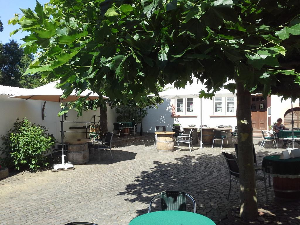 Weinhaus Kurtrierer Hof Otel Leiwen Dış mekan fotoğraf