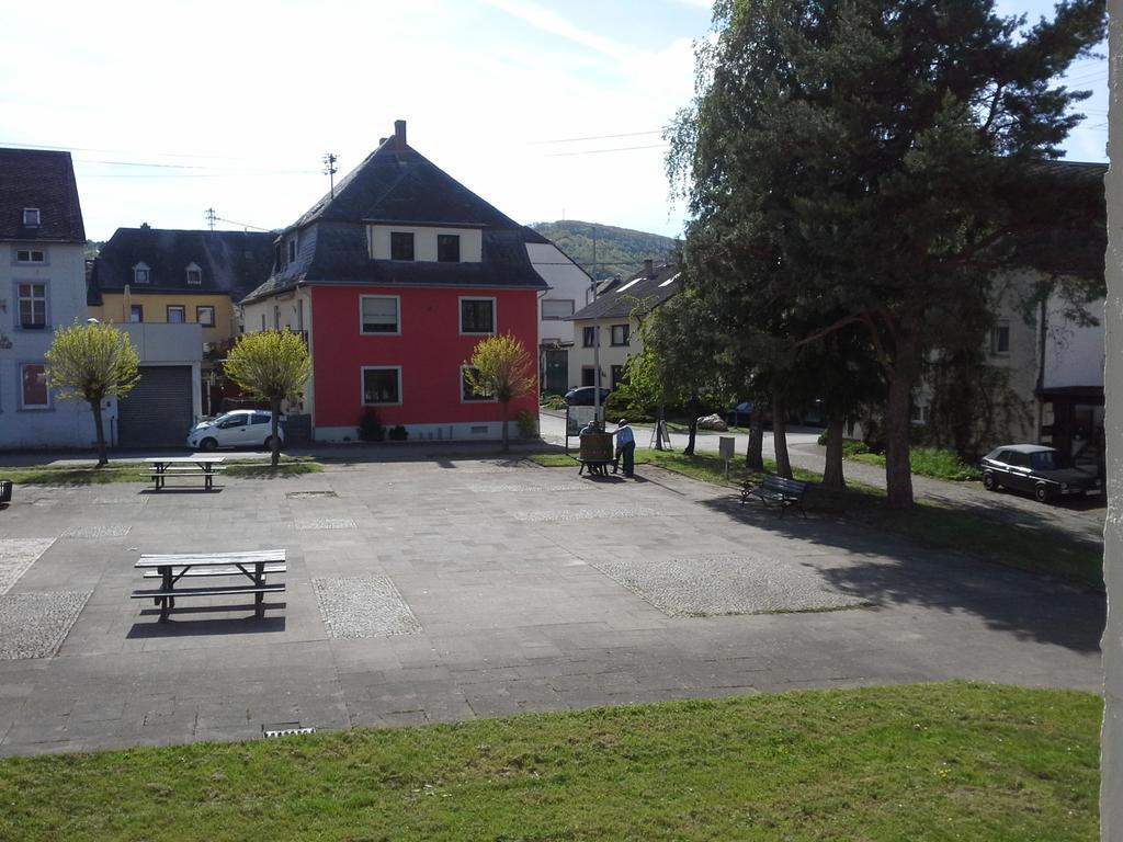 Weinhaus Kurtrierer Hof Otel Leiwen Dış mekan fotoğraf
