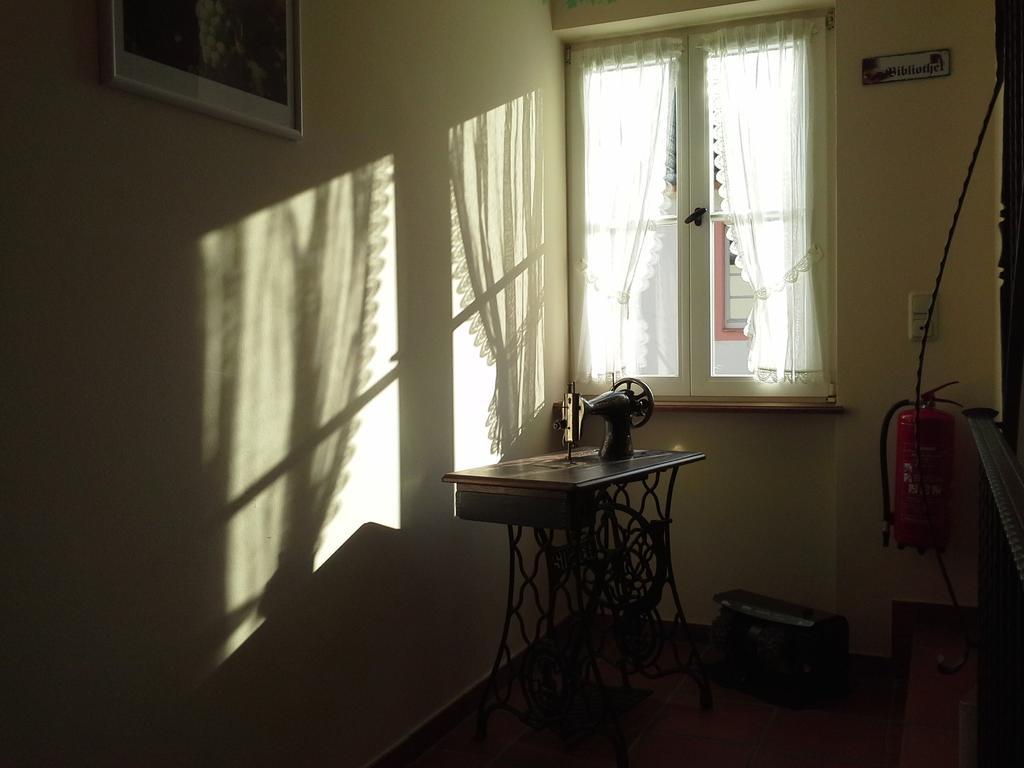 Weinhaus Kurtrierer Hof Otel Leiwen Dış mekan fotoğraf